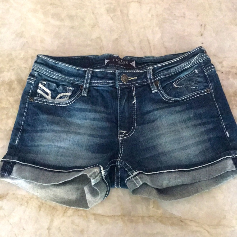 Vigoss Shorts Size 27 or 3/4